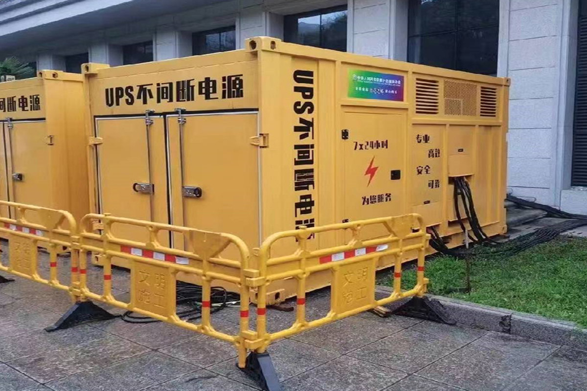 新乡发电机租赁施工现场